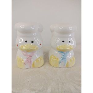 Vtg. Pair Of Ducks Boy& Girls Salt Shakers New In It's Original Box 3"X2"